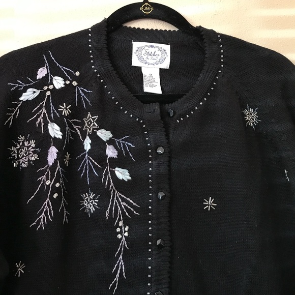 Black 1X cardigan sweater, silver embellishment Stitches in Time - Picture 2 of 11